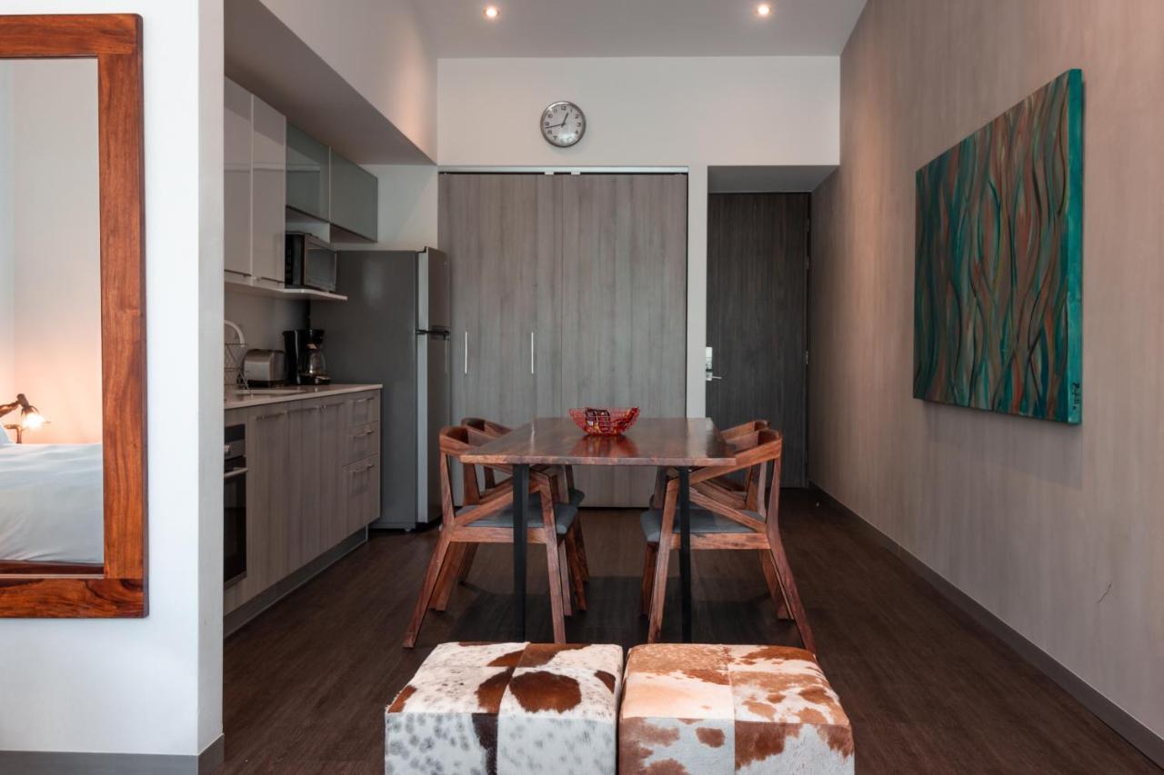 Apartment Bee Santa Ana *
